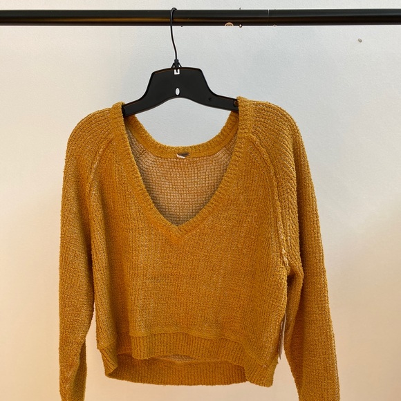 Free People High Low V-Neck Sweater - Picture 4 of 5